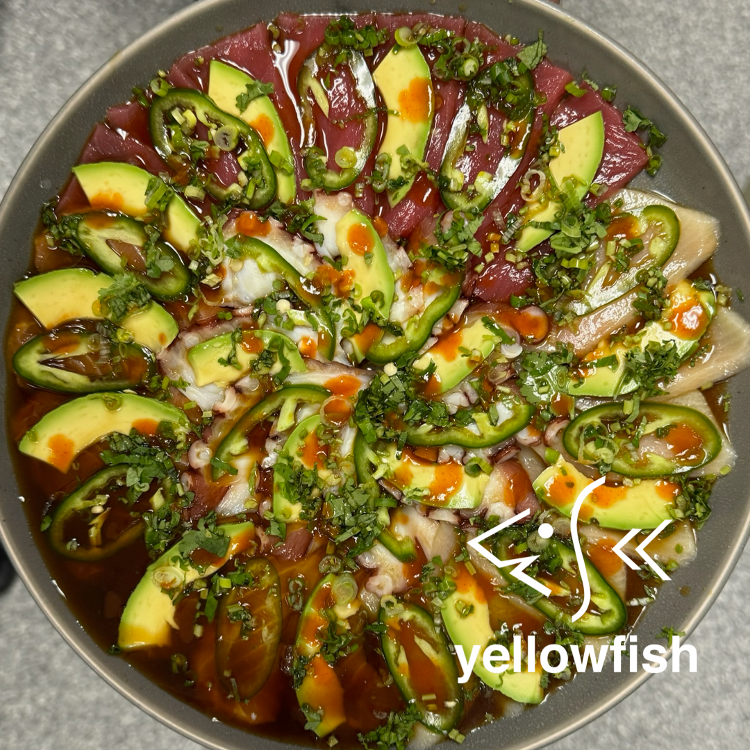Cevichimi yellowfish sushi